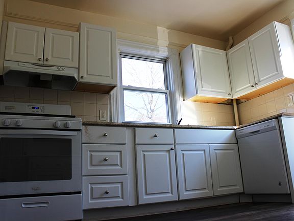 Kitchen with just over a year old appliances