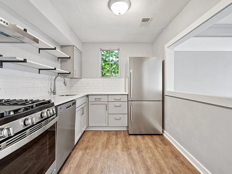 4608 Coleridge Street — Photo 8