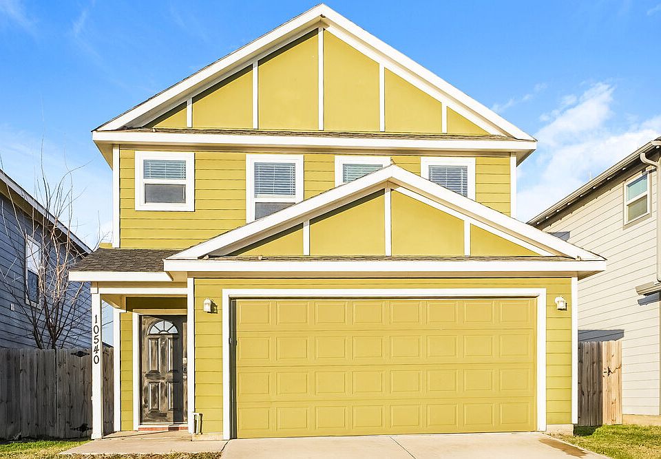 1st image of 10540 Wild Oak Dr