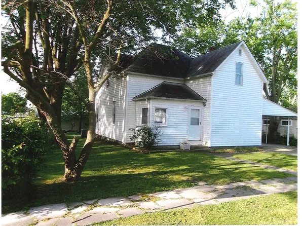 206 South St, Pierron, IL 62273