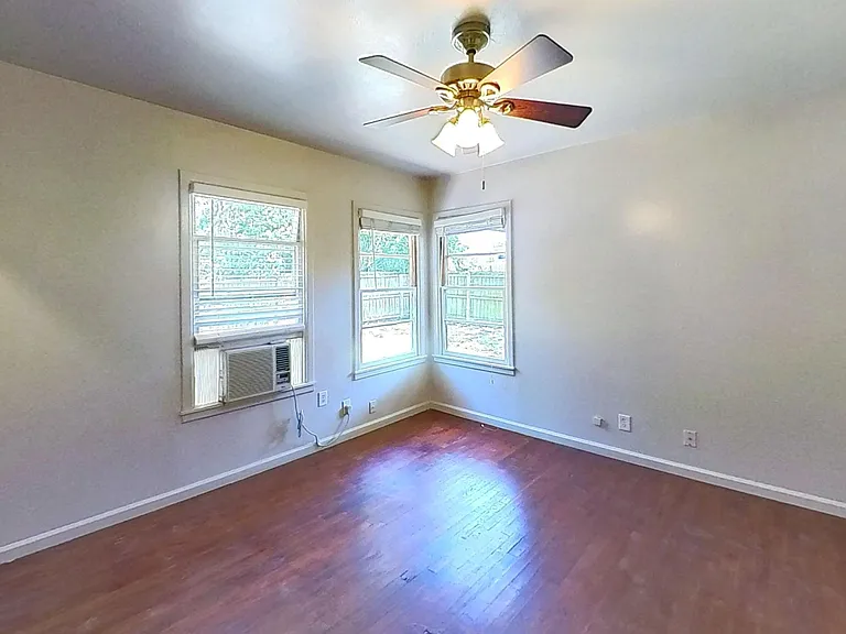 103 Meiners St — Photo 14