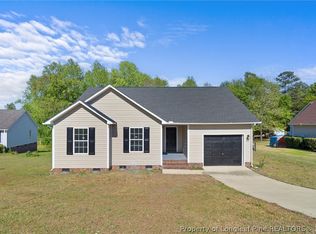 331 Buckeye Dr, Raeford, NC 28376
