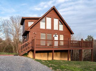 1218 Sugar Loaf Rd, Sevierville, TN 37876