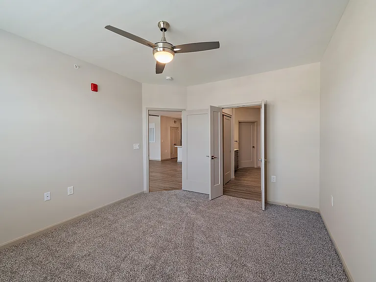 19Nineteen Promenade — Photo 126