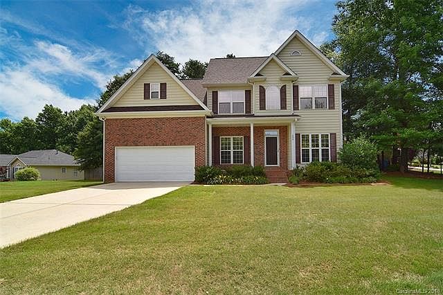 1st image of 808 Savannah Place Dr