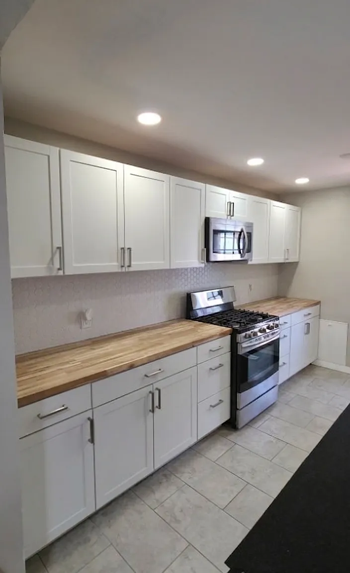 2 bed, 808 sqft, $3,450 — Photo 3