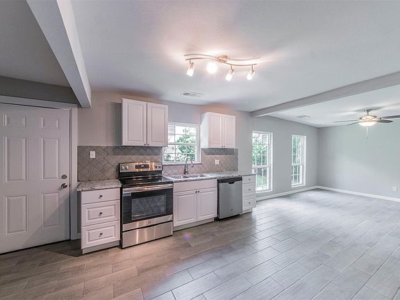 4th image of 4613 Reed St