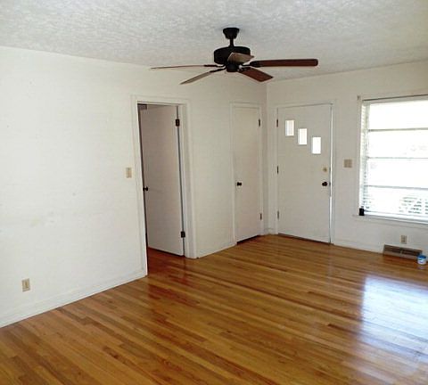 2nd image of 383 Timbers Dr