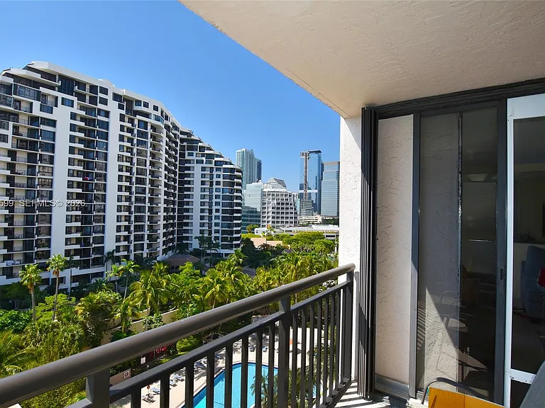 540 Brickell Key Dr #1025 — Photo 3