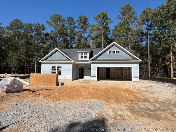 39 Little Valley Dr, Spring Lake, NC 28390