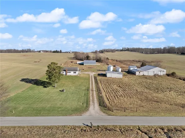 115 N Harristown Road, Salem, IN 47167