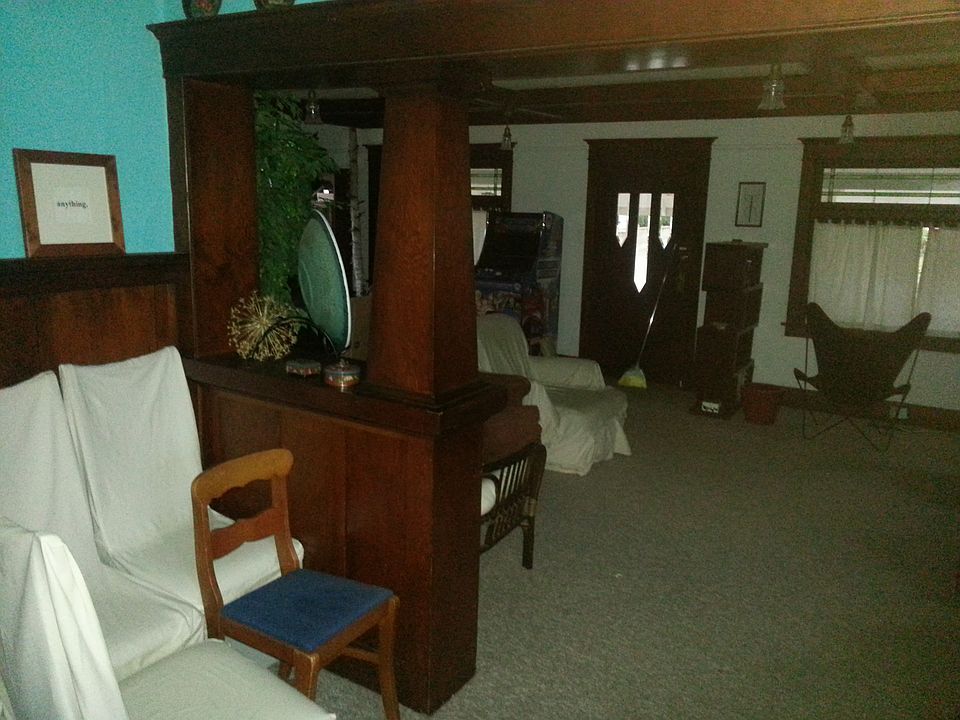 Dining rm into Living rm