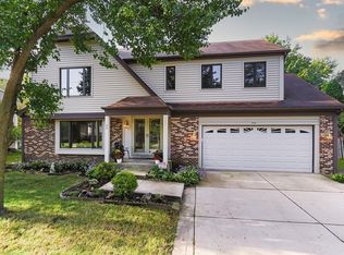 703 W Nichols Rd, Arlington Heights, IL 60004