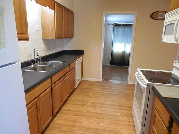 4th image of 10307 W Sun City Blvd