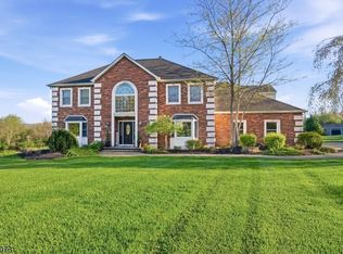 7 Woodfield Rd, Green Twp., NJ 07821