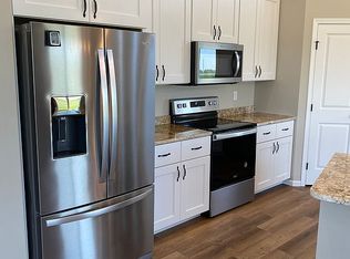 6017 Kodiak Ln, Horace, ND