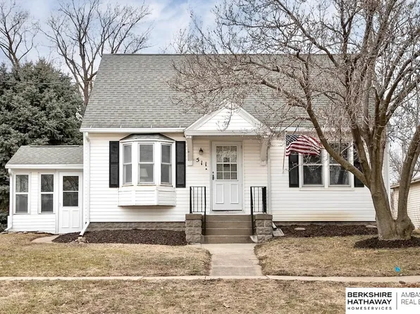 511 4th St, Yutan, NE 68073