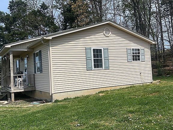 3rd image of 1723 Randolph Rd
