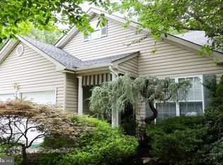 25 Impatiens Ct, Brick, NJ 08724