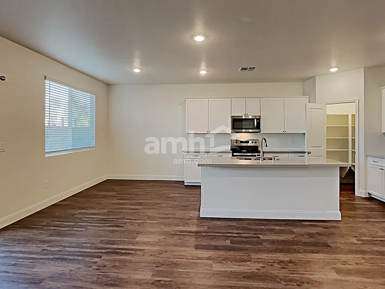 6035 Schmidt St — Photo 6