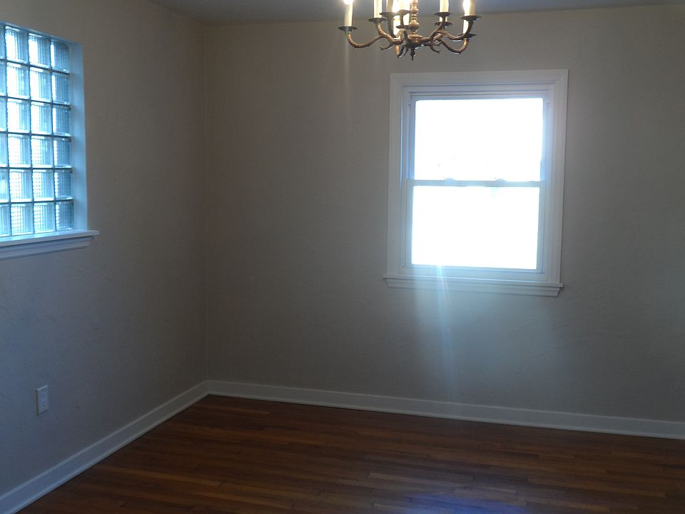 Dining Room- 12x13