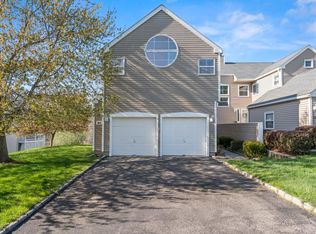 24 Delong St, Poughquag, NY 12570