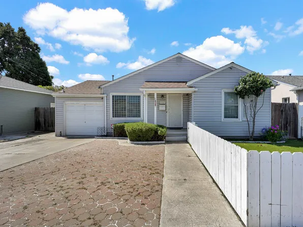 1065 Douglas Dr, San Leandro, CA 94577