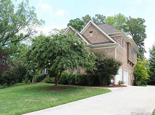 8917 Saint Georges Ct, Harrisburg, NC 28075