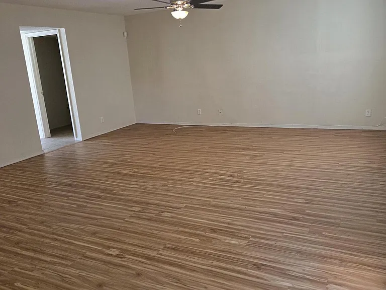 3717 NE Hubble Dr — Photo 9