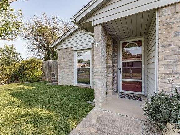 2nd image of 9960 Runnymeade Pl