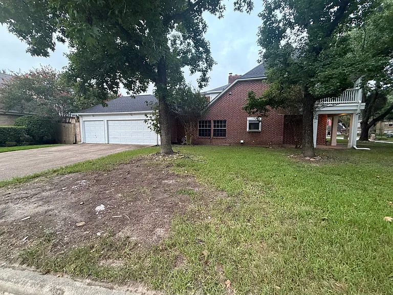 7218 Holder Forest Ct — Photo 53