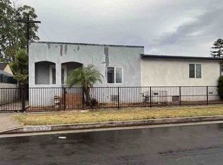 8421 Raymond Ave, Los Angeles, CA 90044