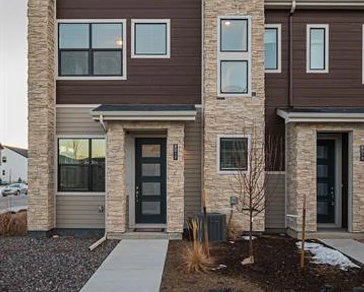 8017 Yampa River Ave — Photo 1