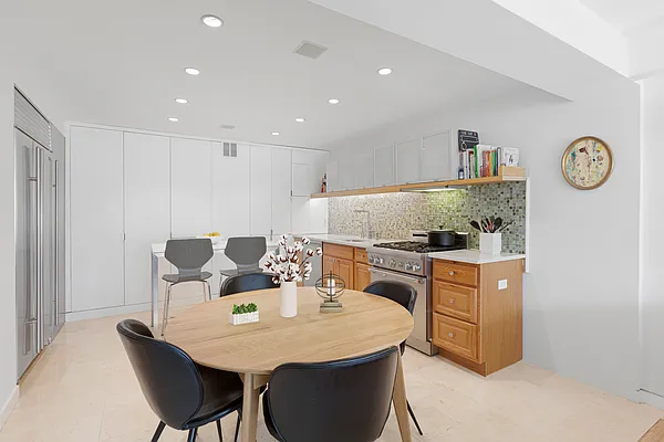 420 East 64th Street #W10FG in Lenox Hill, Manhattan