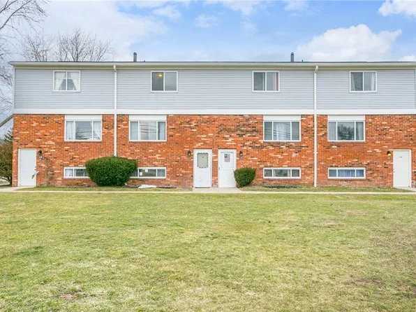 114 Woodlands Way, Brockport, NY 14420