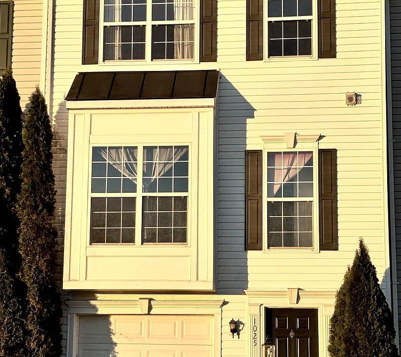 1st image of 1025 Lake Pelham Dr