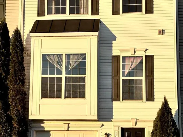 1025 Lake Pelham Dr, Culpeper, VA 22701