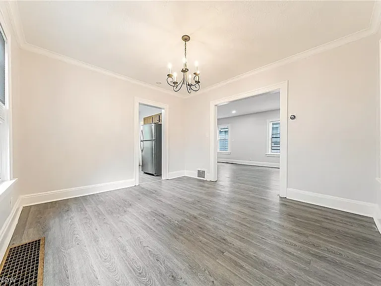20180 Hillcrest Dr — Photo 10