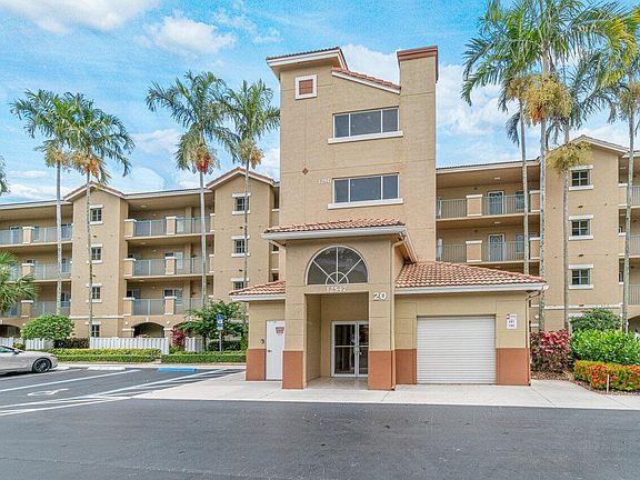 2nd image of 12547 Imperial Isle Drive S #306