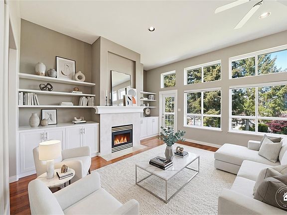 4th image of 1369 Gabriola Dr