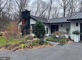 55 Hill Manor Dr, Hershey, PA 17033