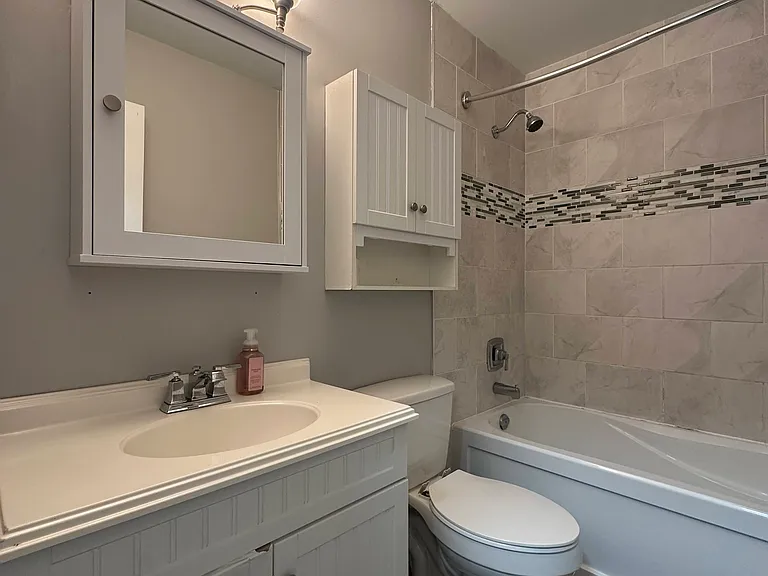 920 Southgate Dr — Photo 10