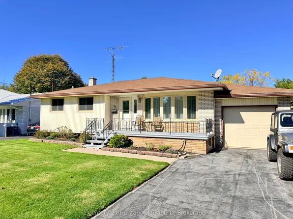 64 Croydon Dr, Saint Catharines, ON L2M 1J7
