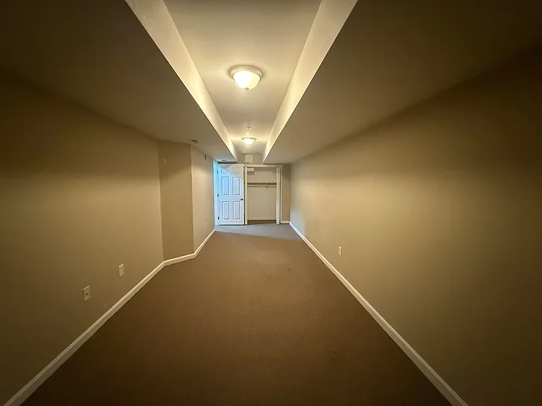 51 Chelsea St #1R — Photo 12