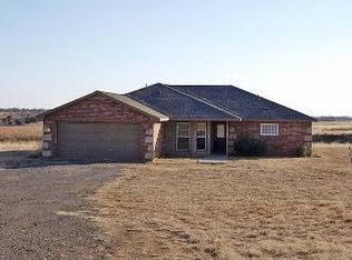 23881 NE Cross Rd, Marlow, OK 73055