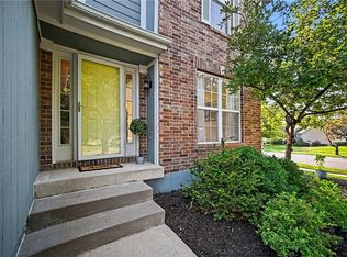 1058 Maple Woods Ter, Liberty, MO 64068
