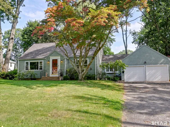 93 Woolsley Avenue, Trumbull, CT 06611