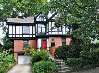5505 Dunmoyle St, Pittsburgh, PA 15217