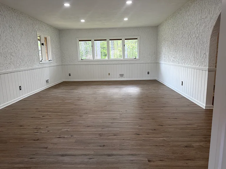 12610 Providence Rd — Photo 10