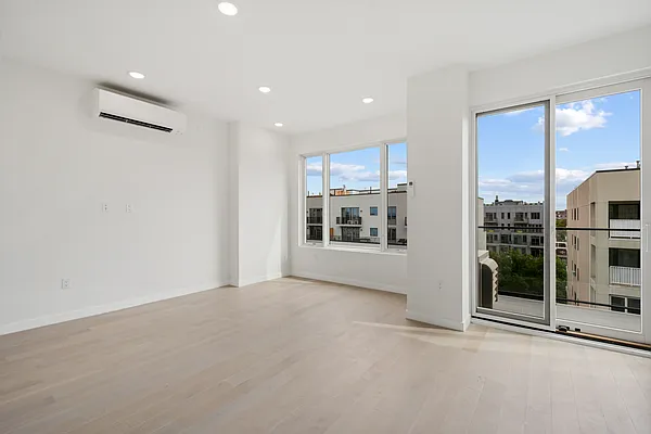 Sold by Ilite Realty Inc | media 8